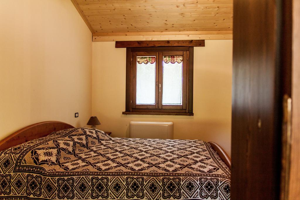 La Taverna Dei Briganti Hotel Cotronei Стая снимка