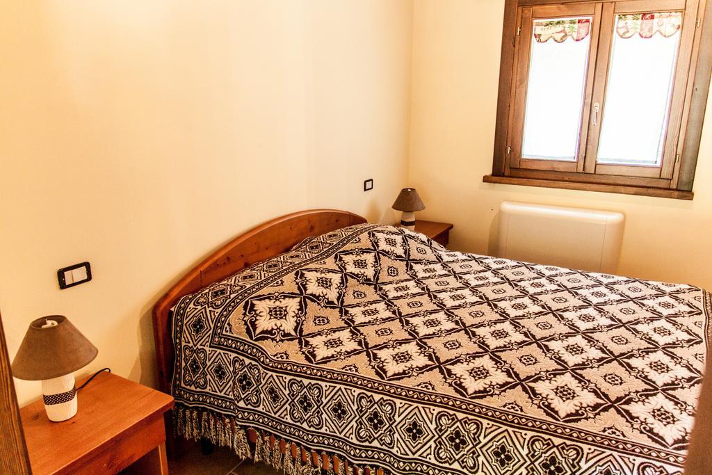 La Taverna Dei Briganti Hotel Cotronei Стая снимка